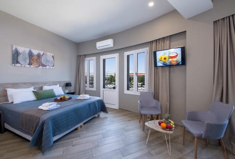 Bed, TV and multimedia