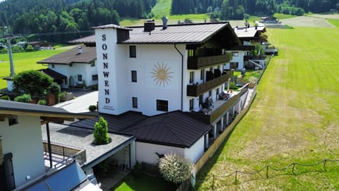Pension-Appartement Sonnwend Bed and Breakfast in Salzburgerland