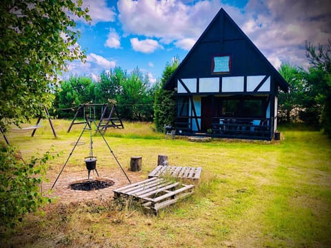 Property building, Day, Garden