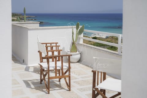 Day, Natural landscape, View (from property/room), Balcony/Terrace, Balcony/Terrace, Seating area, Sea view