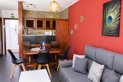 Living room, Dining area