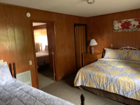 Phillips Historic Motel & Cottages Motel in Robbinsville