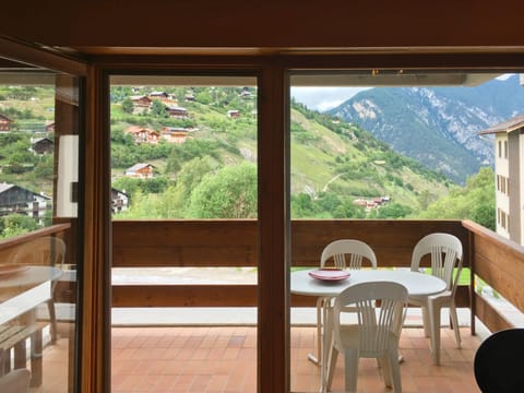 Natural landscape, Balcony/Terrace, Mountain view