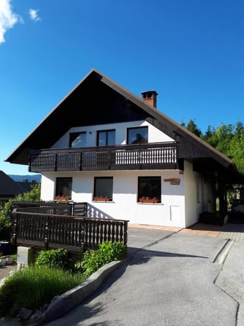 238 Spodnje Gorje Apartment in Bled