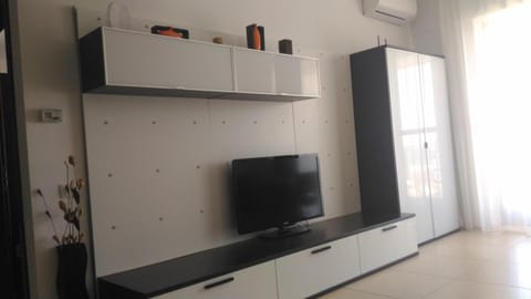 Living room, Photo of the whole room