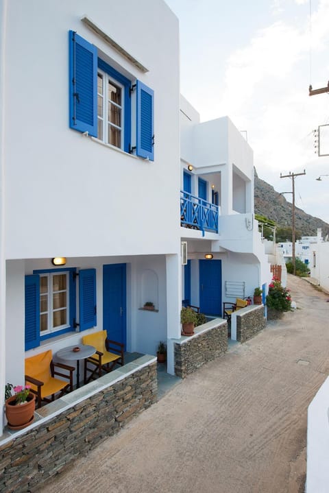 Property building, Street view