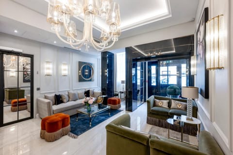 Living room, Seating area