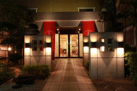 Facade/entrance, Night