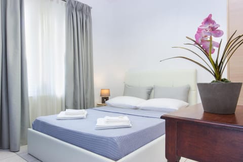 Balcony/Terrace, Photo of the whole room