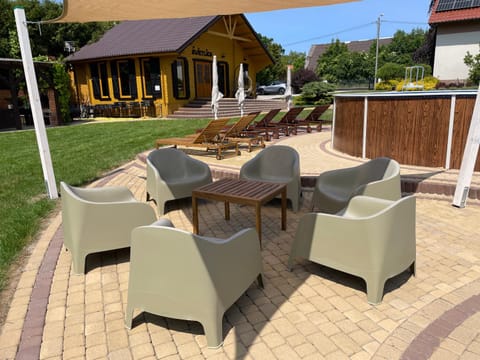 Domki i pokoje "ZIELONA PRZYSTAŃ" - baseny z podgrzewaną wodą, plac zabaw, świetlica dla dzieci, wypożyczalnia rowerów House in Pomeranian Voivodeship