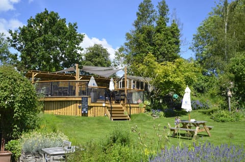 Patio, Garden, Internal: Not applicable to any particular room