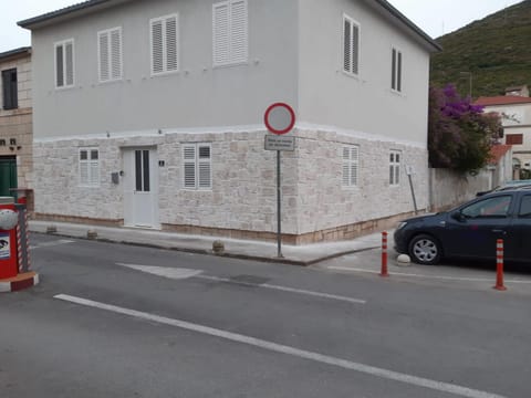 Studio apartments Ana & Mia Apartment in Vis