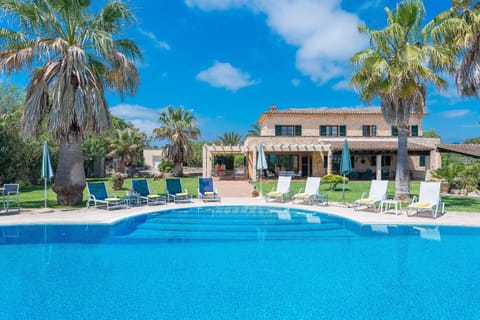 Property building, Balcony/Terrace, Swimming pool