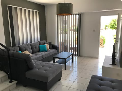 Facade/entrance, Living room