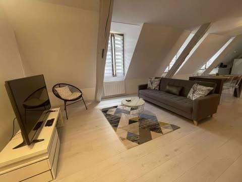 QUAI 65 , 3 pièces sur le port, à 250 m de la rue piétonne et de la mer Apartment in Dieppe
