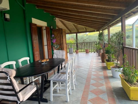 View (from property/room), Balcony/Terrace, Seating area, Garden view