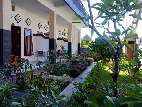 Dwiki Putra Home Stay Vacation rental in Nusapenida