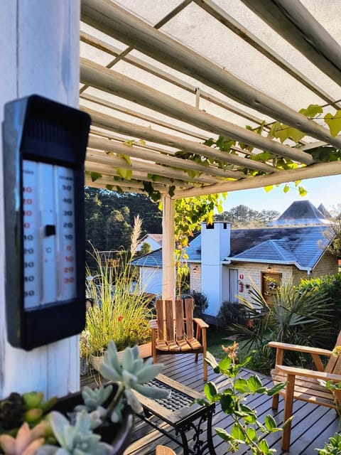 Property building, Garden view, Landmark view