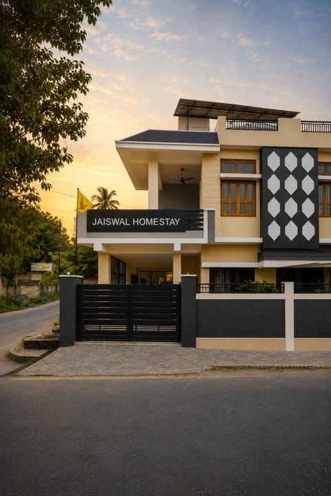 Property building, Day