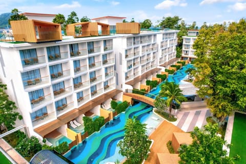 Property building, Swimming pool