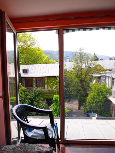 View (from property/room), View (from property/room), Bedroom, Inner courtyard view