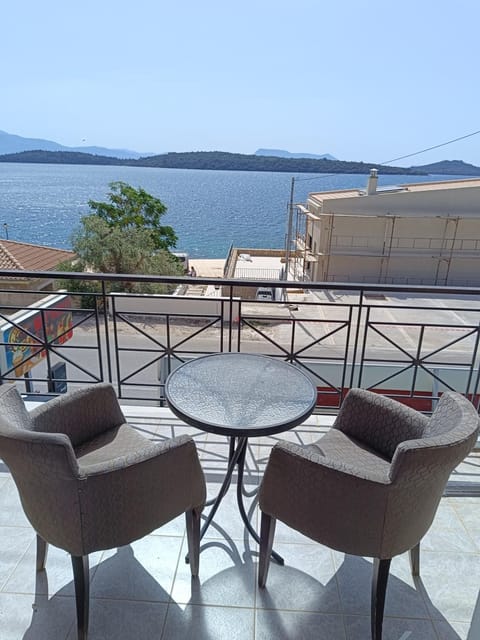 View (from property/room), Balcony/Terrace, Sea view