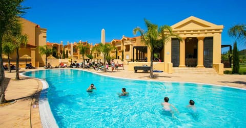 Pool view, Swimming pool, sunbed