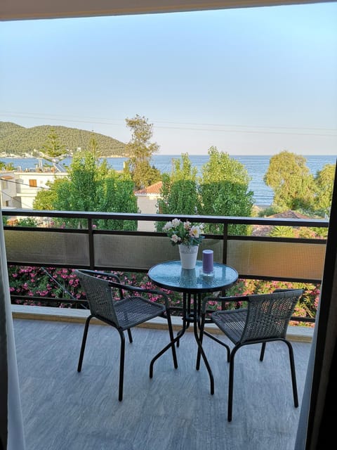 Cielo Apartments Hotel in Poros