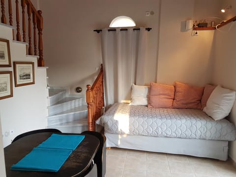 Villa Avra Apartment in Poros