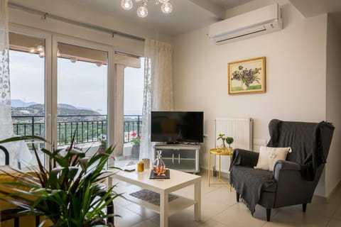 Living room, City view, Landmark view, Mountain view, Sea view