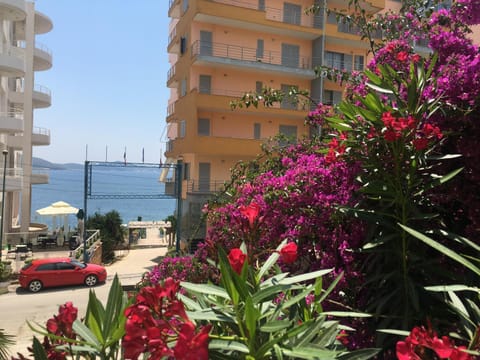 Property building, Neighbourhood, Sea view