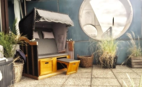 havenBlicke - großzügige Terrasse mit Blick auf die Weser Apartment in Bremerhaven