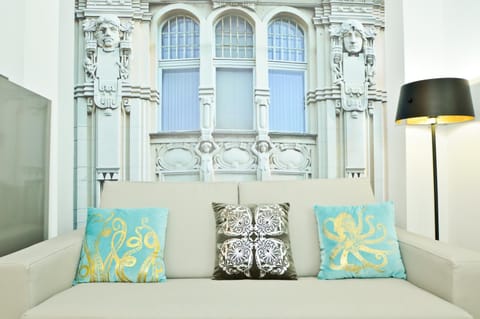 Living room, Decorative detail, Seating area
