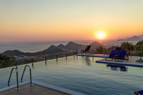 Nearby landmark, Day, Natural landscape, Mountain view, Pool view, Sea view, Swimming pool, Sunrise, Sunset, sunbed