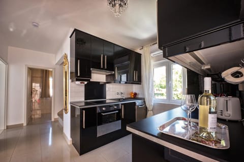 Kitchen or kitchenette, stove