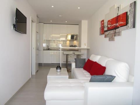 Kitchen or kitchenette, Living room