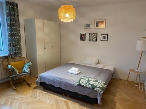 Bed, wardrobe