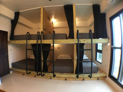 bunk bed