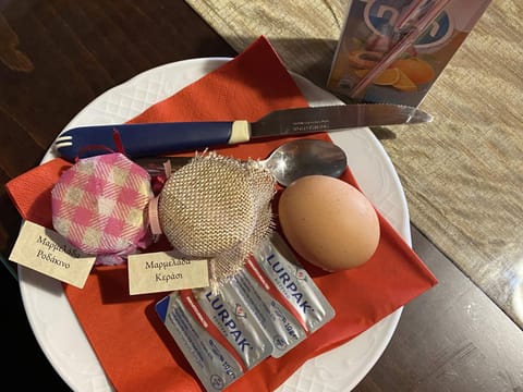 Food and drinks, Breakfast, Continental breakfast, Buffet breakfast