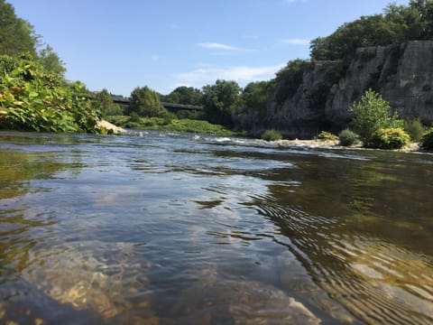 Le Mas Charlemagne House in Grospierres