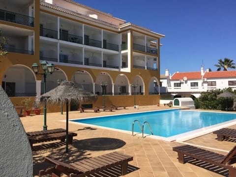 Property building, Pool view, Swimming pool, sunbed