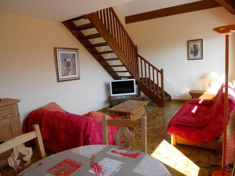 Duplex F2 avec parking, terrasse vue lac, 2-4 pers - FR-1-432-5 Apartment in Sévrier