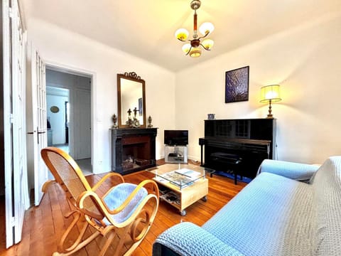 Spacieux appartement central 3* avec parking - FR-1-432-13 Apartment in Annecy