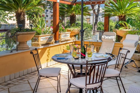 Patio, Day, Garden, View (from property/room), Balcony/Terrace, Garden view