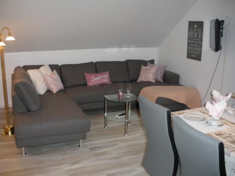 Living room, Photo of the whole room