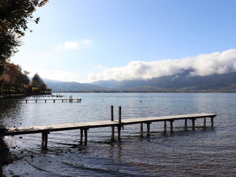 Appartement confortable avec terrasse et parking à Annecy - FR-1-432-32 Apartment in Menthon-Saint-Bernard