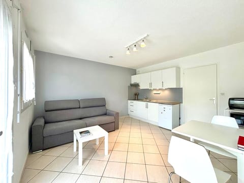 Studio moderne avec terrasse et parking à Annecy - FR-1-432-42 Apartment in Annecy