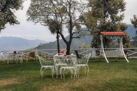 Day, Natural landscape, Children play ground, Garden, Garden view, Mountain view