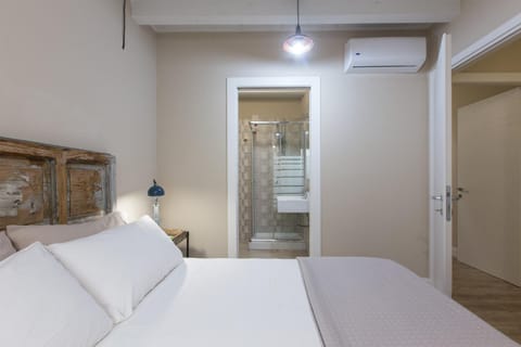 White House Apartment in Cagliari