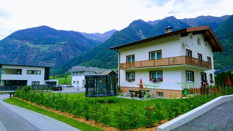 Summer, Balcony/Terrace